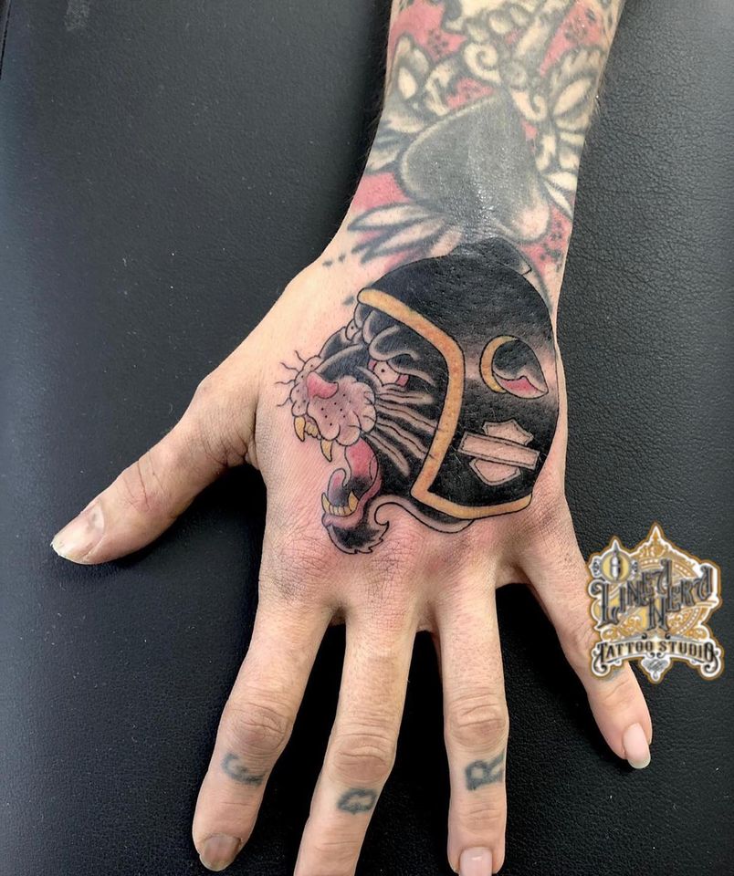 Tatuaggio tradizionale a colori